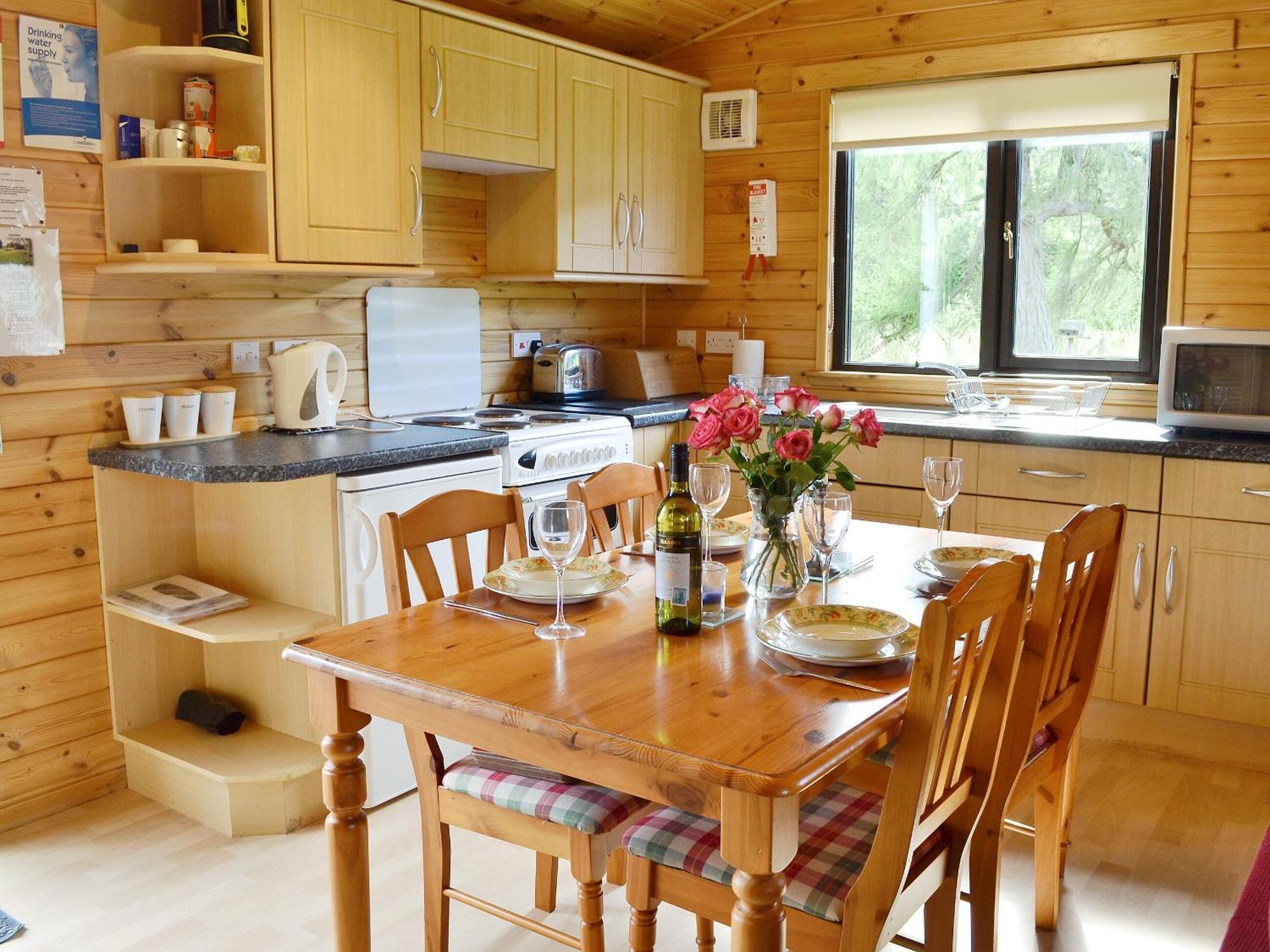 Kirkton of Glenisla Larch Cottage - S4428 מראה חיצוני תמונה